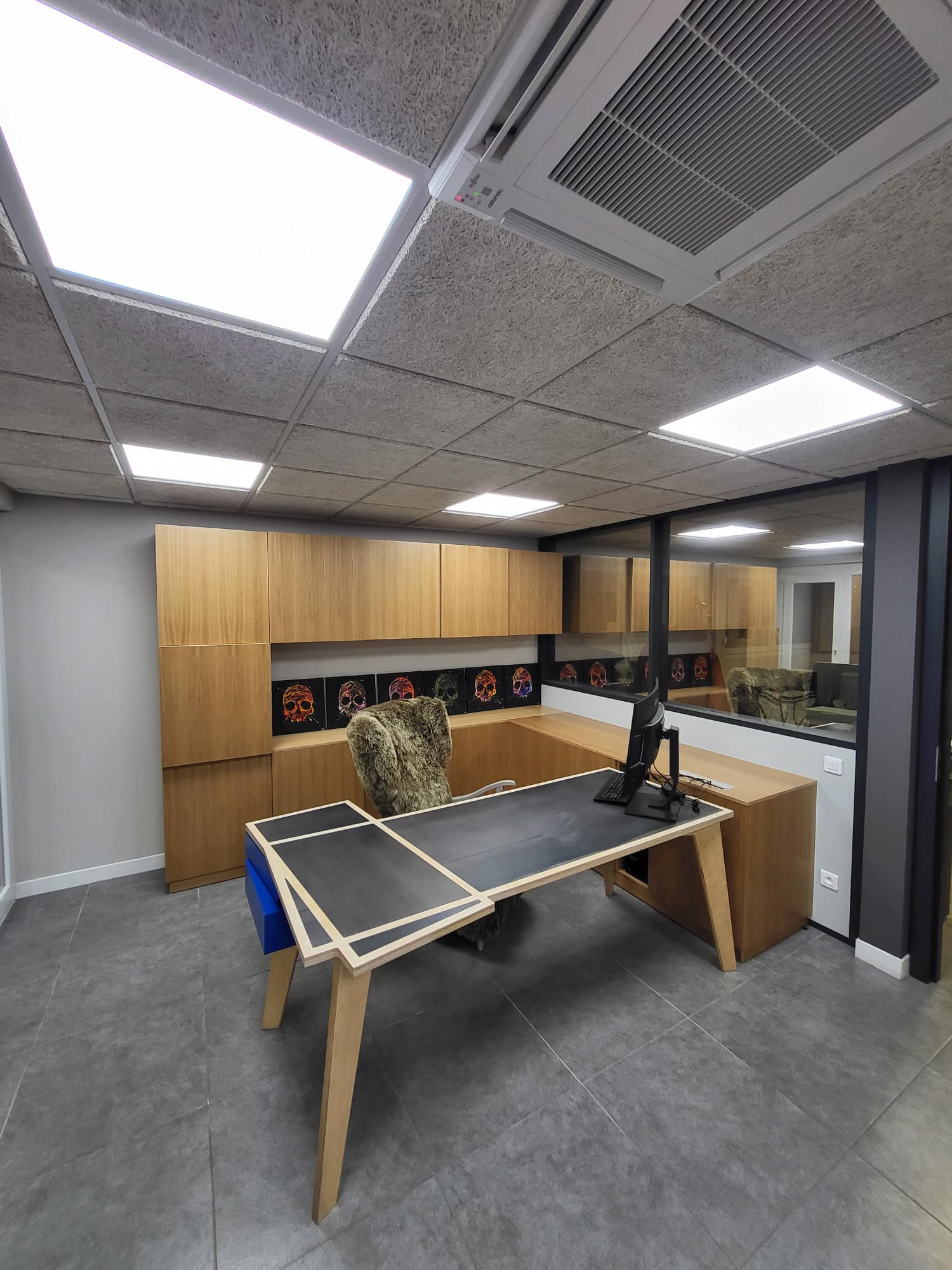 Ensemble de mobilier de bureau